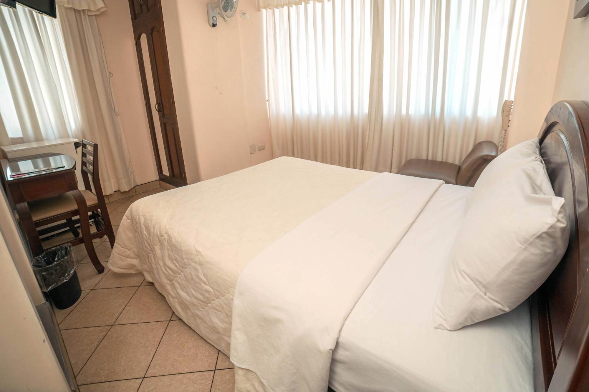 Hotel Torre Norte トルヒーリョ エクステリア 写真